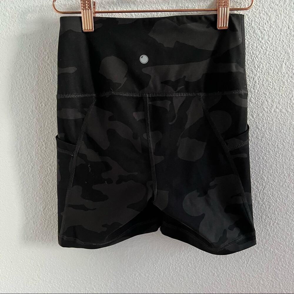 Yogalicious Lux Dark Camo Tights Shorts Bike Short XS - Picture 7 of 8